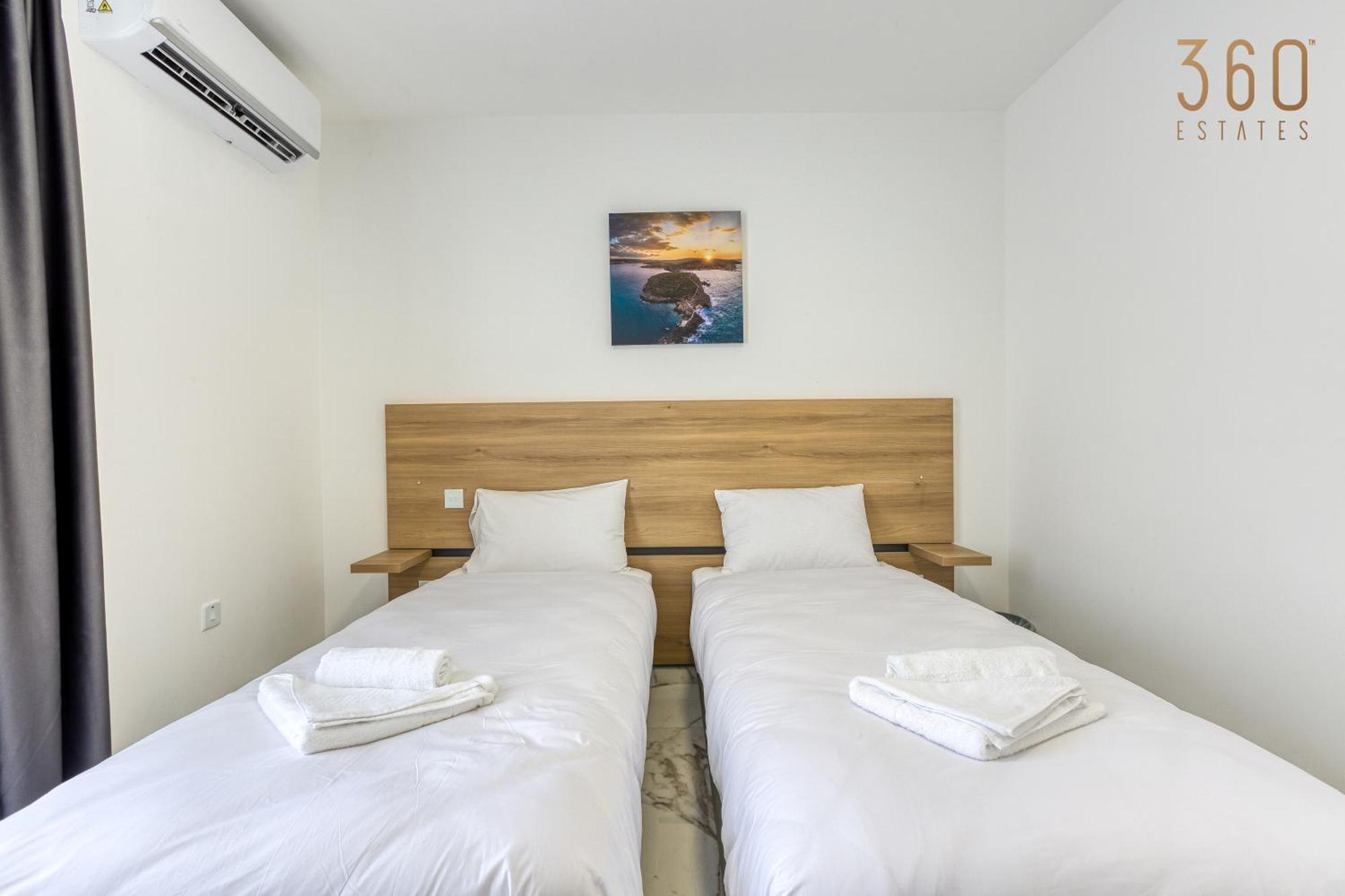 The St Pauls Bay Escape Suites By 360 Estates St. Paul's Bay Exterior photo